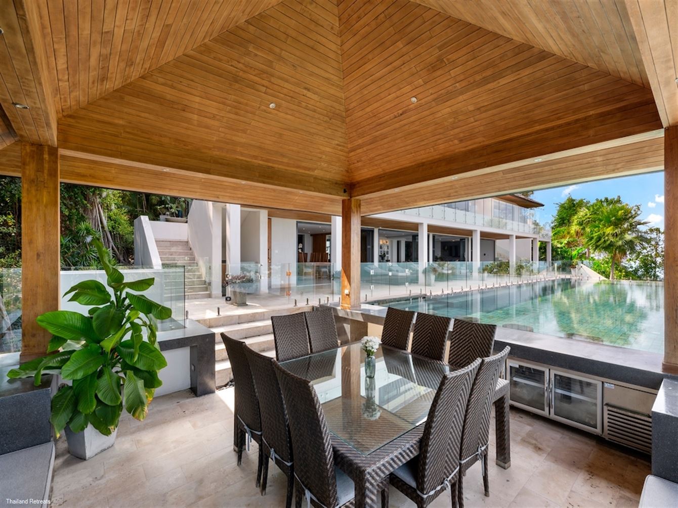 Villa Firefly