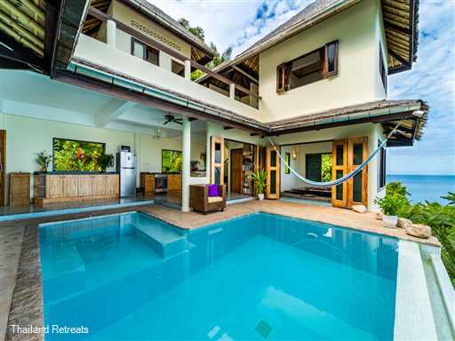 <p>Phangan Azure is a 4 bedroom contemporary eco friendly chill out villa with private pool located within the relatively undeveloped east coast 300 metres from the sandy Than Sadet Bay and close to the beautiful bays and village of Thong Nai Pan.</p>