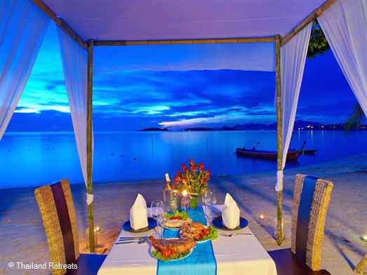 <p>Por Do Sol is a beautiful beachfront villa on the white sands of peaceful Plai Laem beach. Lovely outside relaxation areas with swimming pool &amp; Jacuzzi. Walk to local mini mart. 10 mins to Fisherman's Village, Bophut and 10 mins to lively Chaweng.</p>