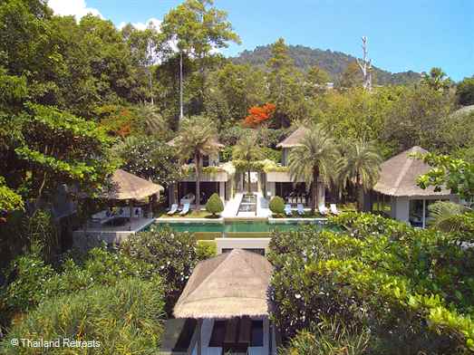 <p>Sangsuri Villa 3 is a high spec tropical style 7 bedroom Koh Samui beachfront villa (including 1 dorm) set in landscaped gardens and located in between the popular areas of Choeng Mon and Chaweng Beach. <span style="color: #000080;">Reduced rates offered for 2,3,4,5 &amp; 6&nbsp; bedroom occupancy with exclusive use of the whole villa.</span></p>