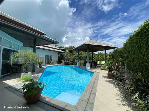 <p>Siam Noi is a lovely villa within walking distance to popular Choeng Mon beach and village with ample restaurants and tourist shops. 10 minutes drive to Fisherman Village in Bophut and to lively Chaweng in the other direction. Gym &amp; tennis court on site</p>