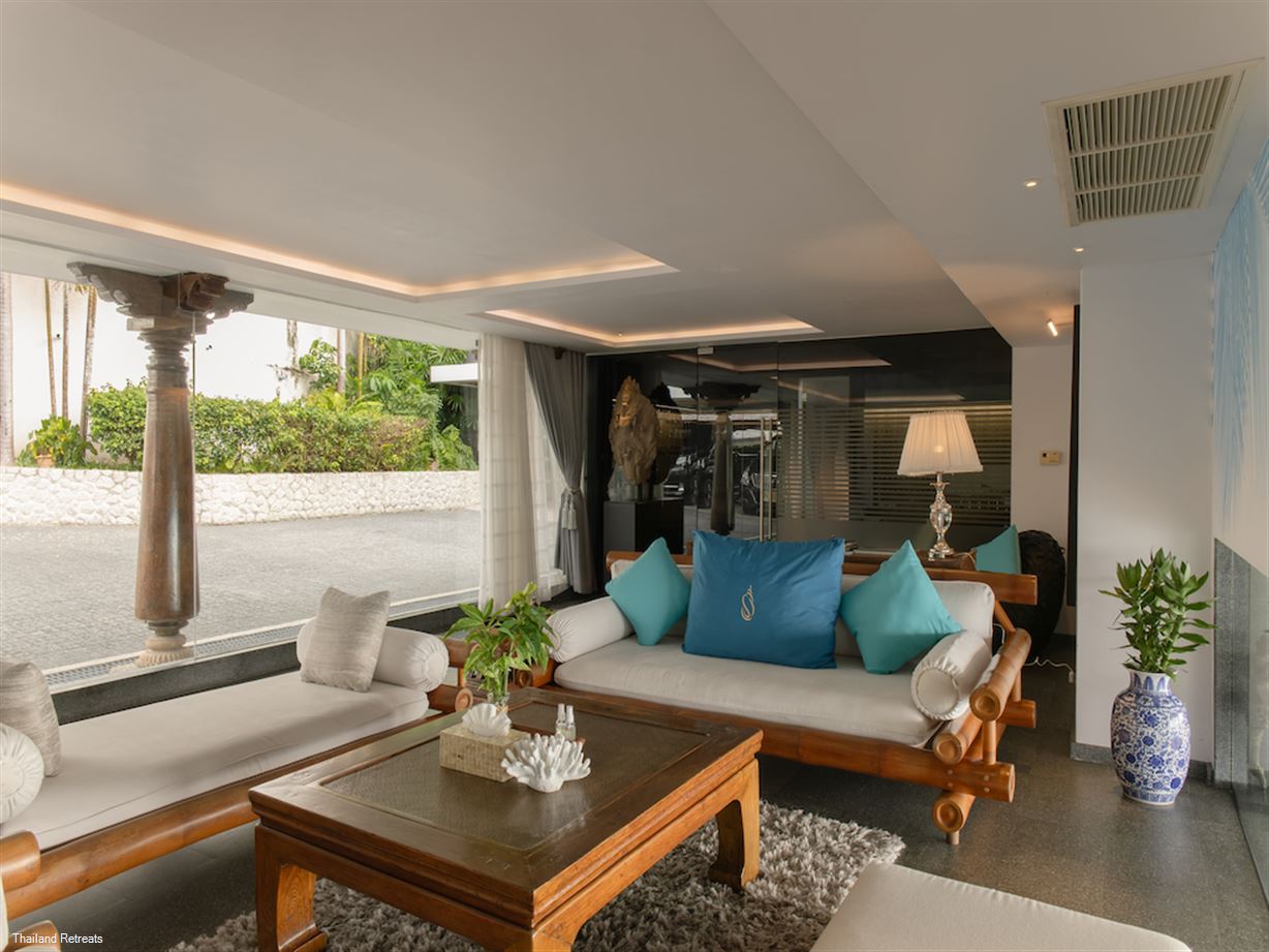 Bluesiam Villa