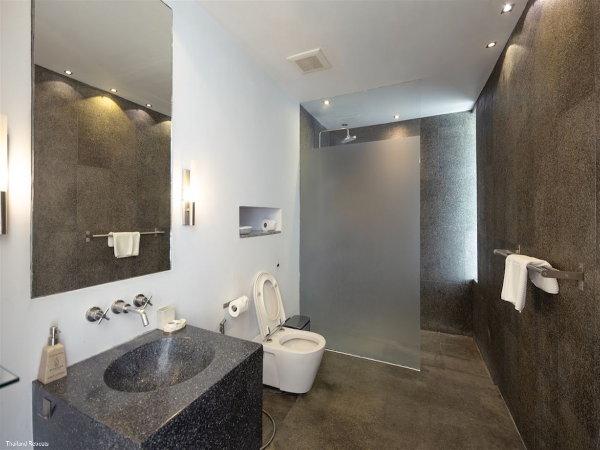 Bluesiam Villa
