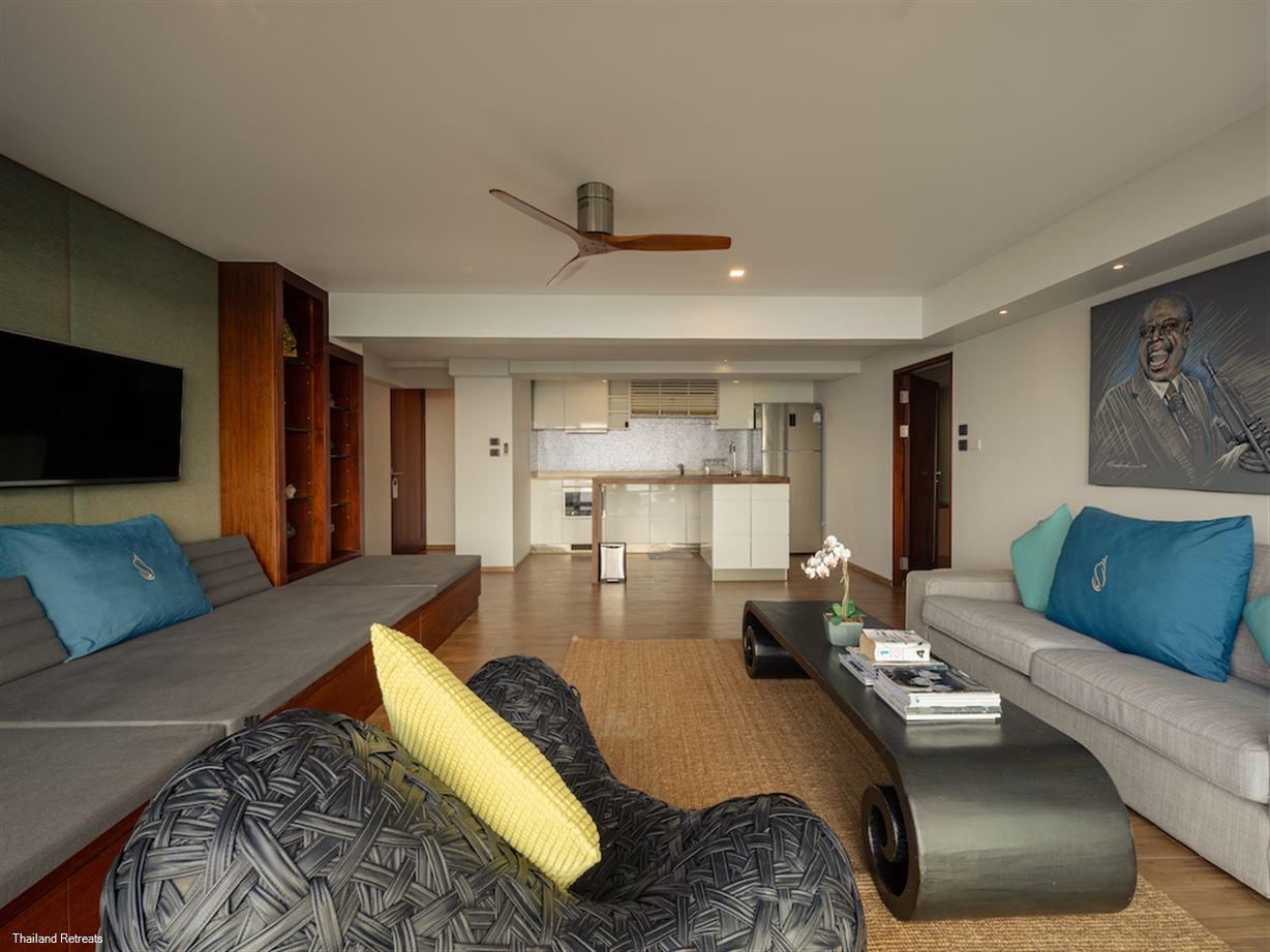 Bluesiam Villa