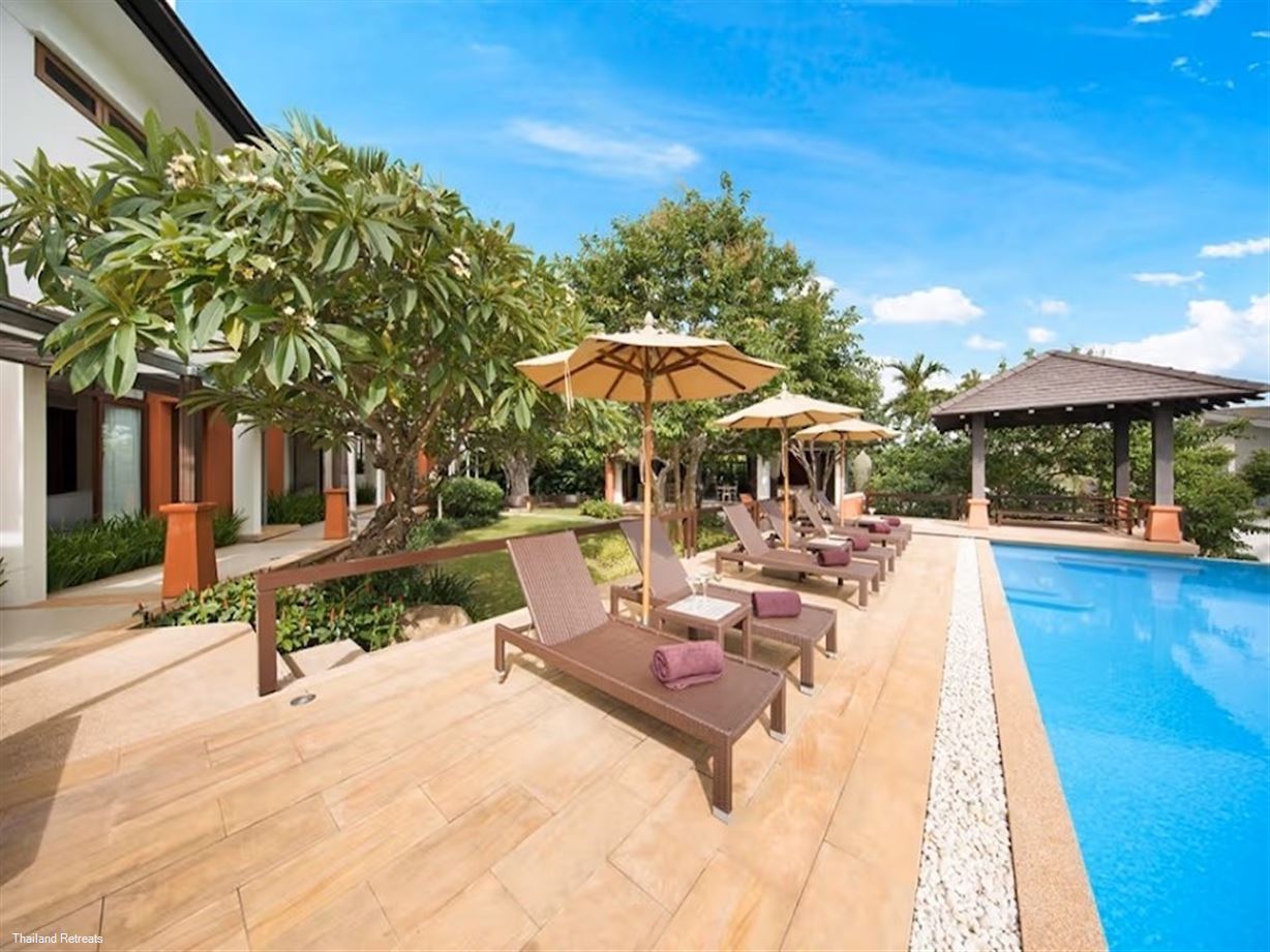 Six Hills Villa