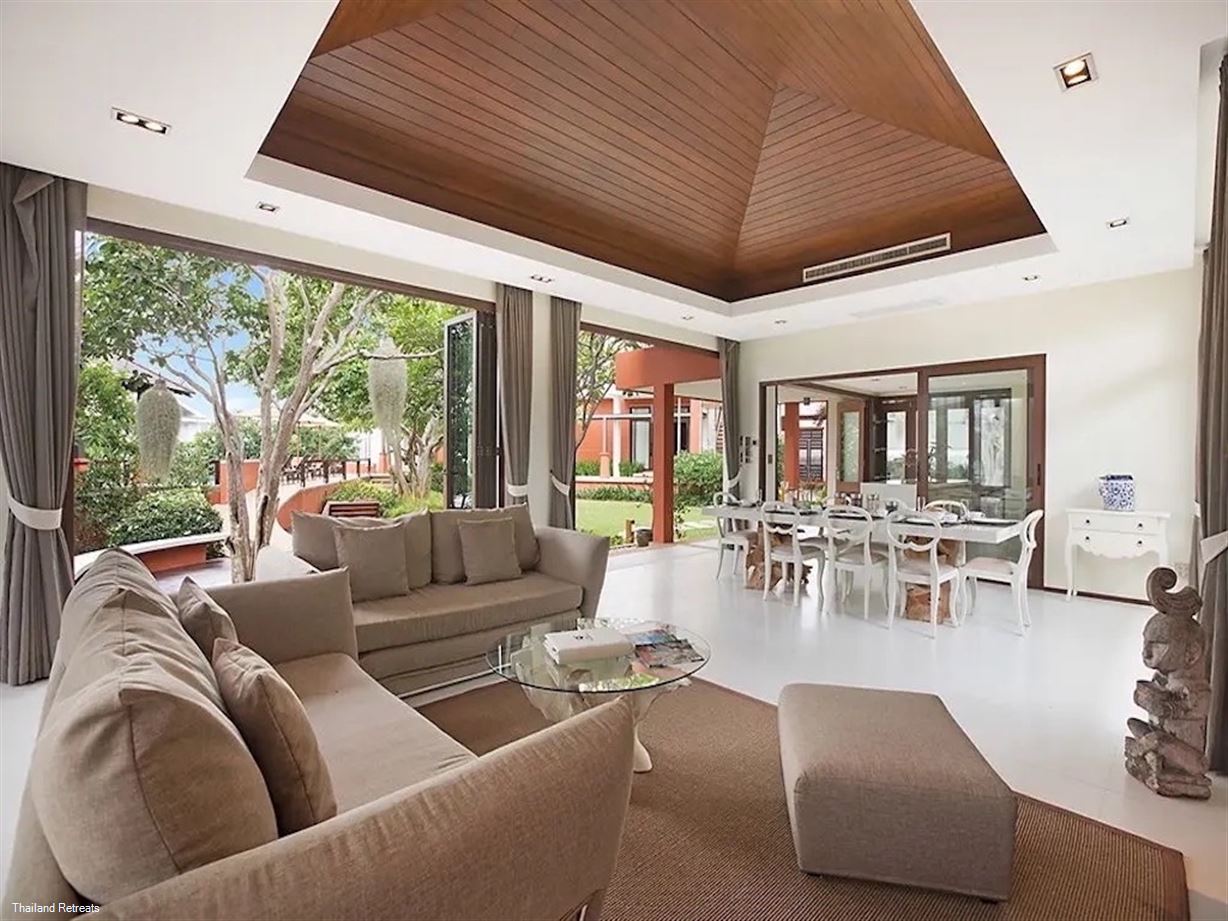 Six Hills Villa