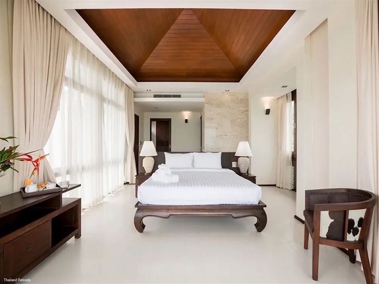 Six Hills Villa