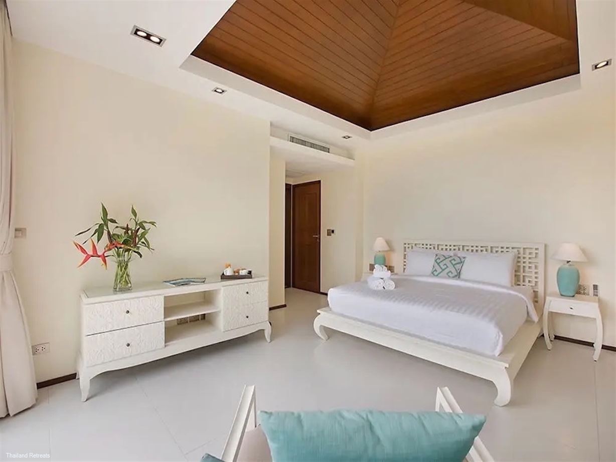 Six Hills Villa