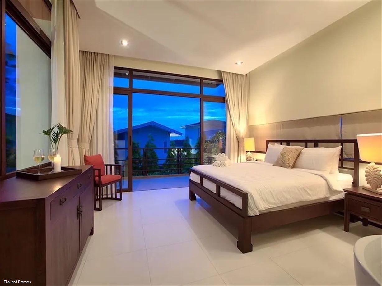 Six Hills Villa