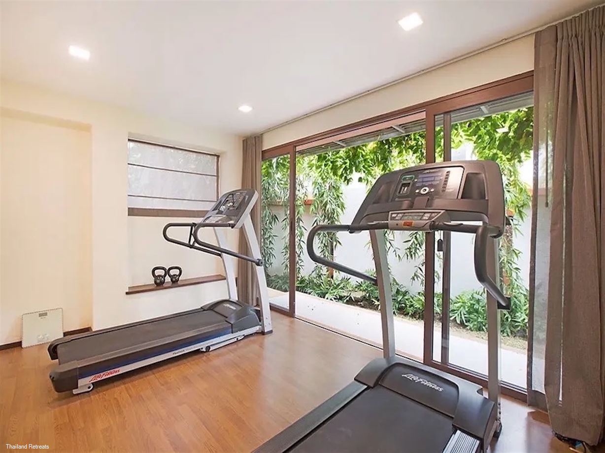 Six Hills Villa