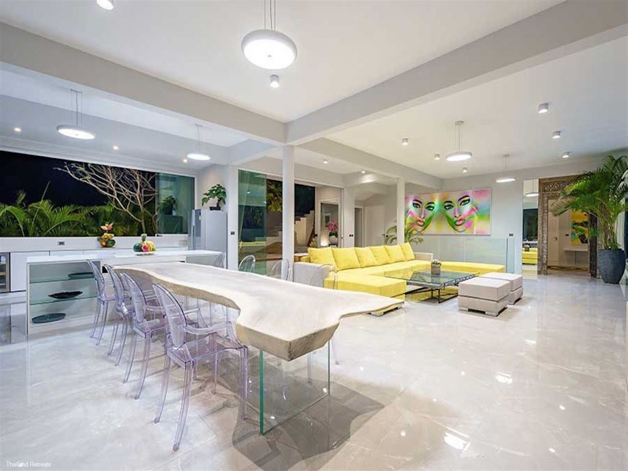 Villa Ray