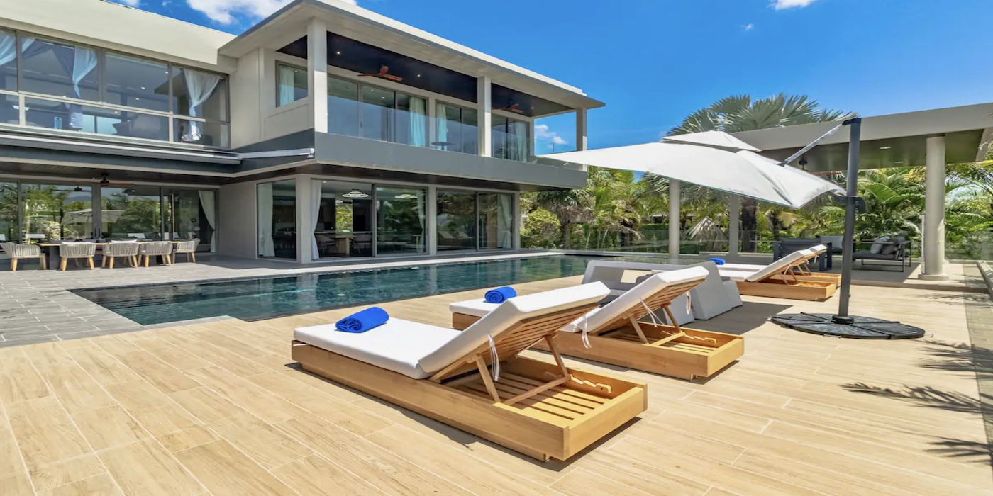 Lion Villa Master Image